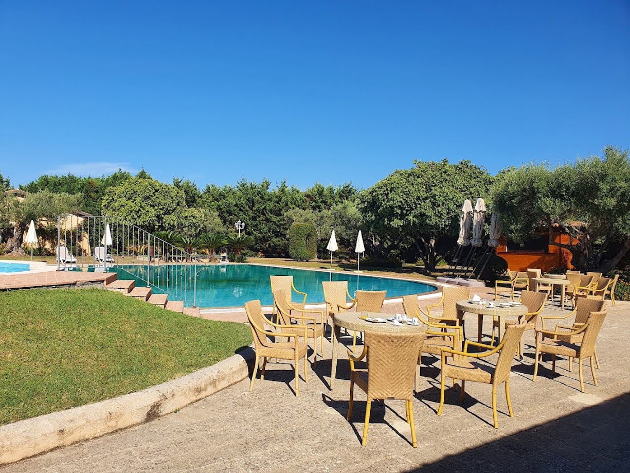 Borghetto Beach Club Resort Cristoforo Travel